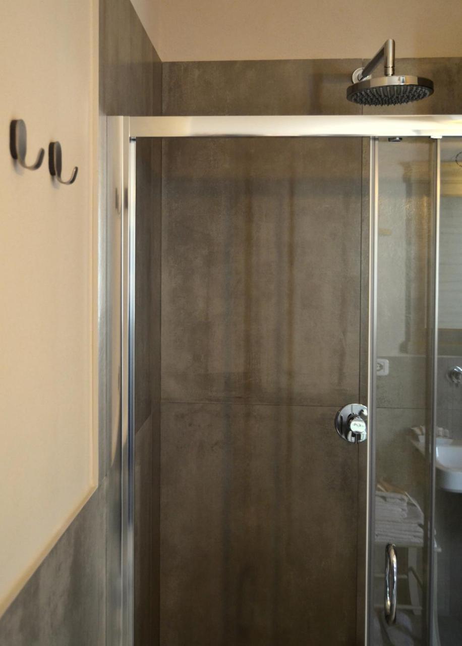 Camera Singola con Bagno Privato